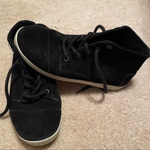 Tom's Black Suede High Top Sneakers